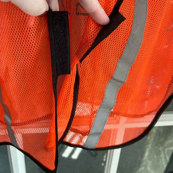 🍁2 for $6.00🍁 Orange safety vest - Picture 3 of 5